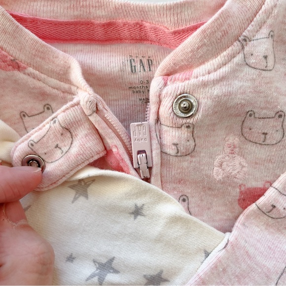 SOLD ! ! GAP Baby Organic Cotton One-piece Bundle *3 3-month EUC - Picture 4 of 6